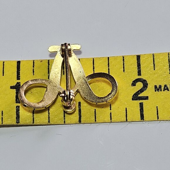 Vintage Avon Lady Award Gold Tone Initial Letter "A" Classic Pin Brooch - Picture 6 of 10